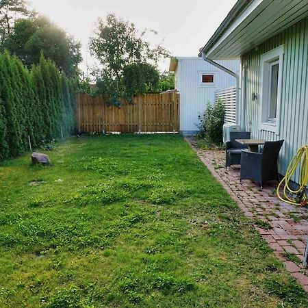Апартаменты Fresh And Cozy Little House 45Km In Taby Стокгольм Экстерьер фото