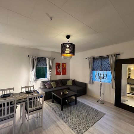 Апартаменты Fresh And Cozy Little House 45Km In Taby Стокгольм Экстерьер фото
