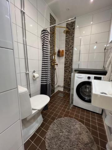 Апартаменты Fresh And Cozy Little House 45Km In Taby Стокгольм Экстерьер фото